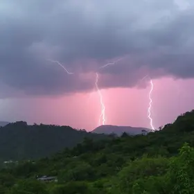 Itabira deve ter um dia com trovões e raios nesta quarta-feira