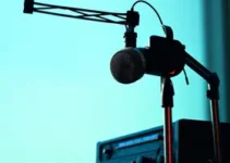 Antena 10 FM